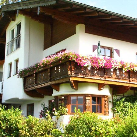 Appartement Lotte Familie Gruenberger Brixen im Thale Eksteriør bilde