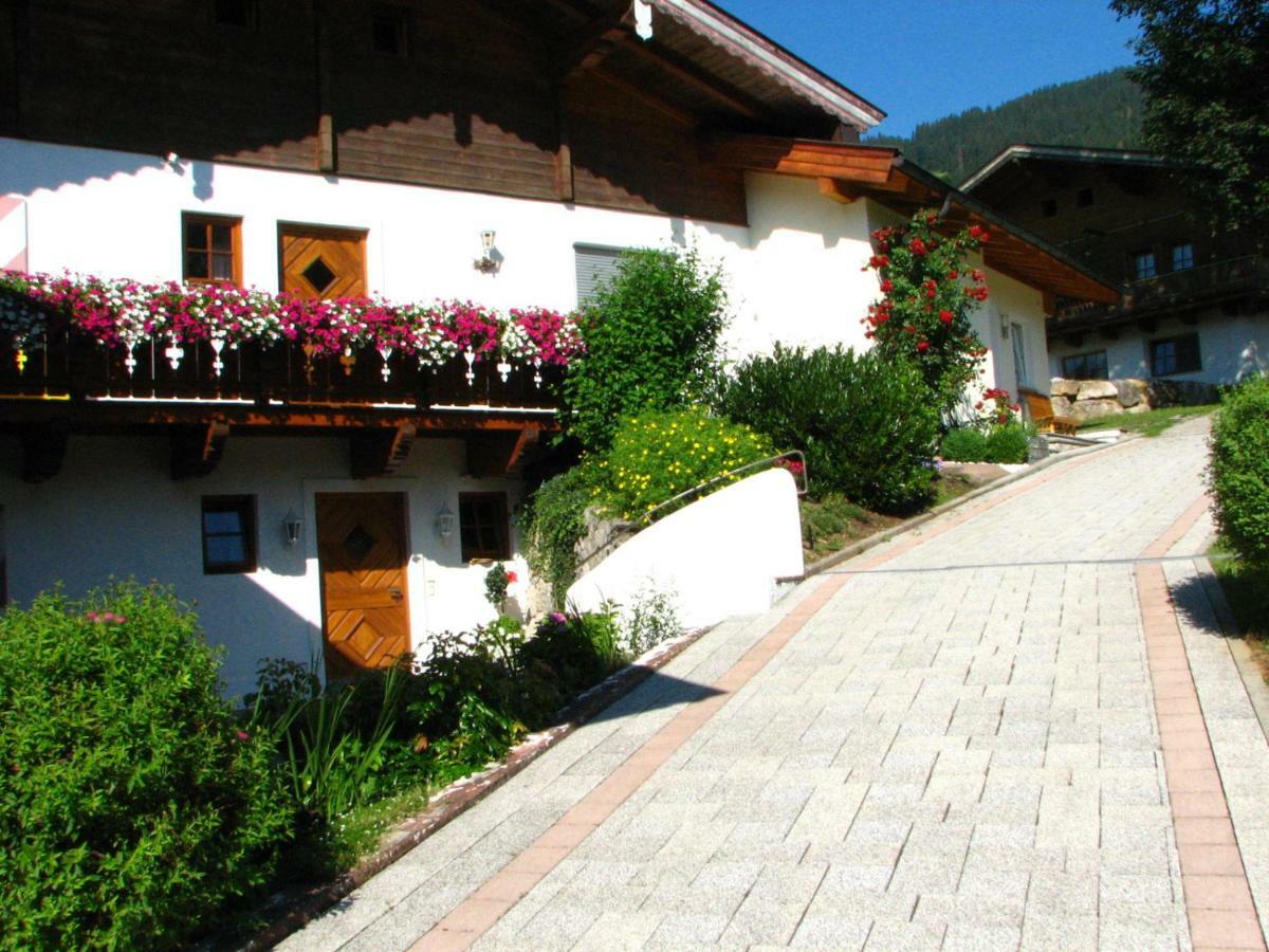 Appartement Lotte Familie Gruenberger Brixen im Thale Eksteriør bilde